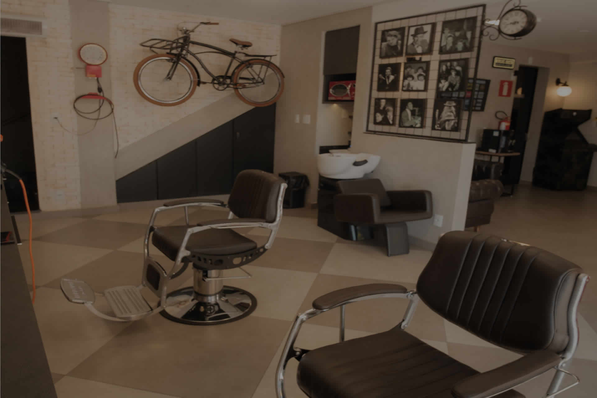 Slide-Diferenciais-Barbearia-Dipatrones